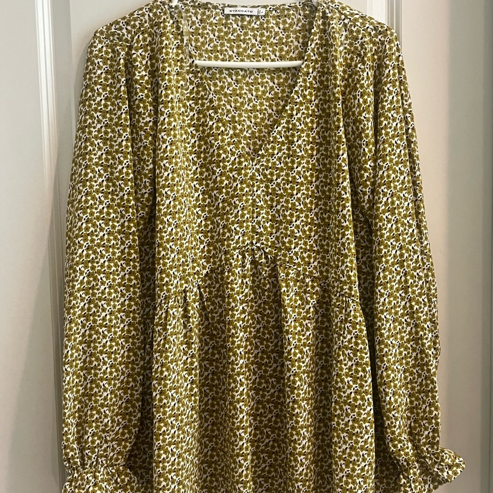 Staccato Olive Floral V-Neck Blouse
